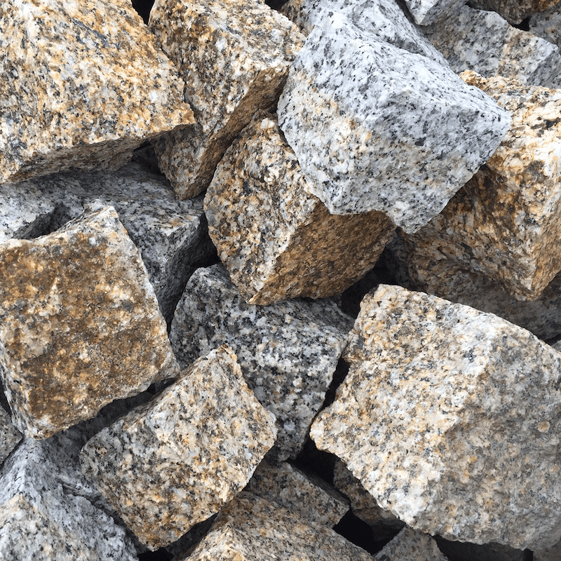 kostka granitowa szaro-brązowa