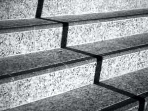 Schody granitowe polerowane