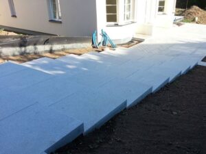 Schody granitowe ogrodowe